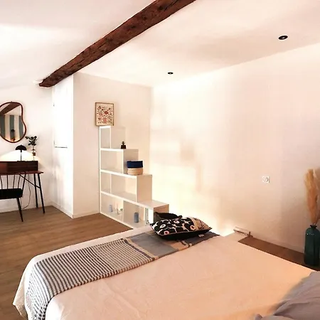 Cocon En Duplex Arenes Gare * نيم