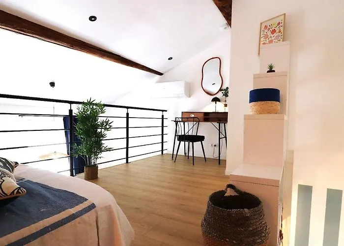 Cocon En Duplex Arenes Gare Διαμέρισμα